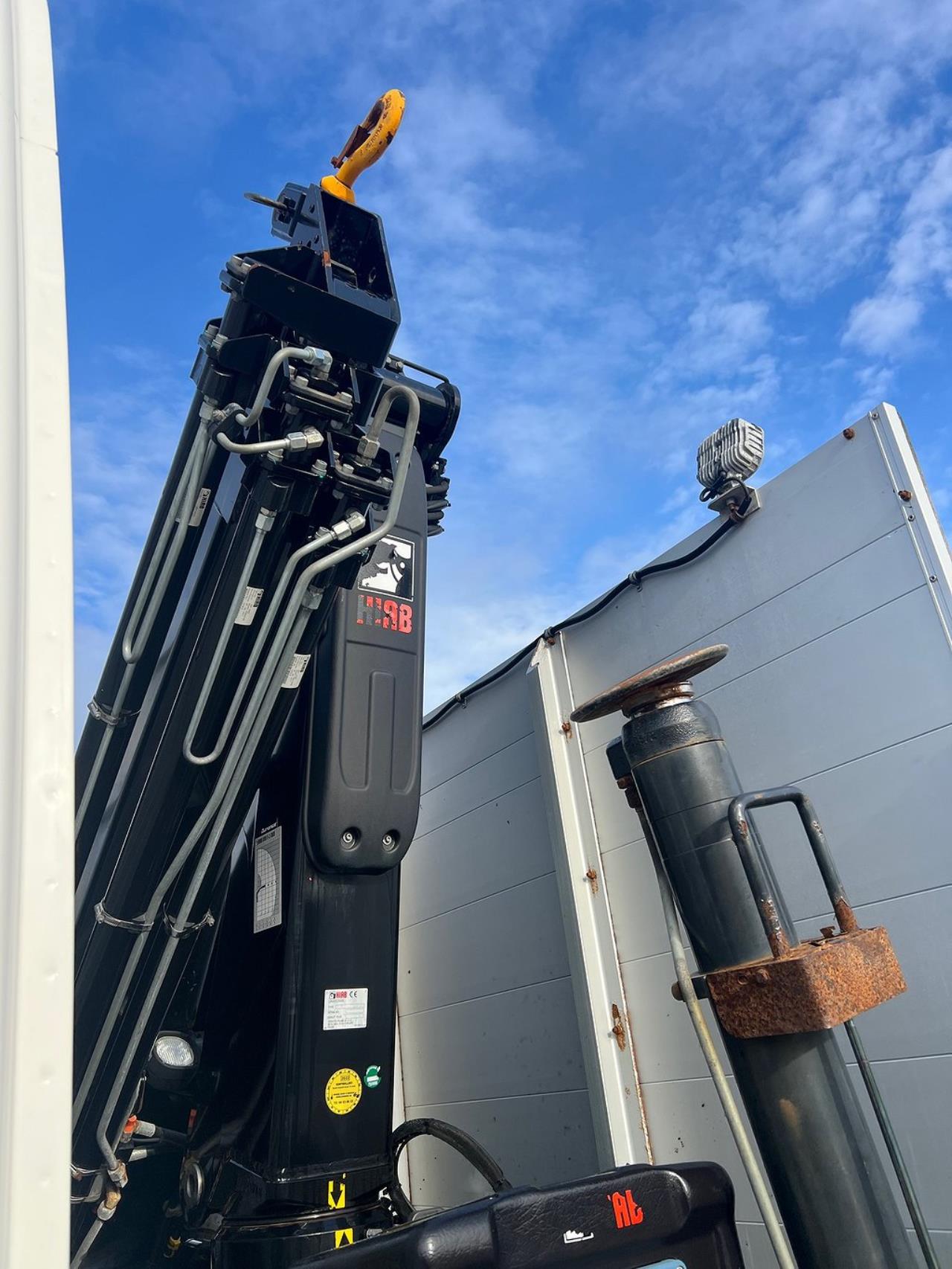 Scania P320 4x2 Kranbil med Z-Lyft, Euro 6 2018 - Kran