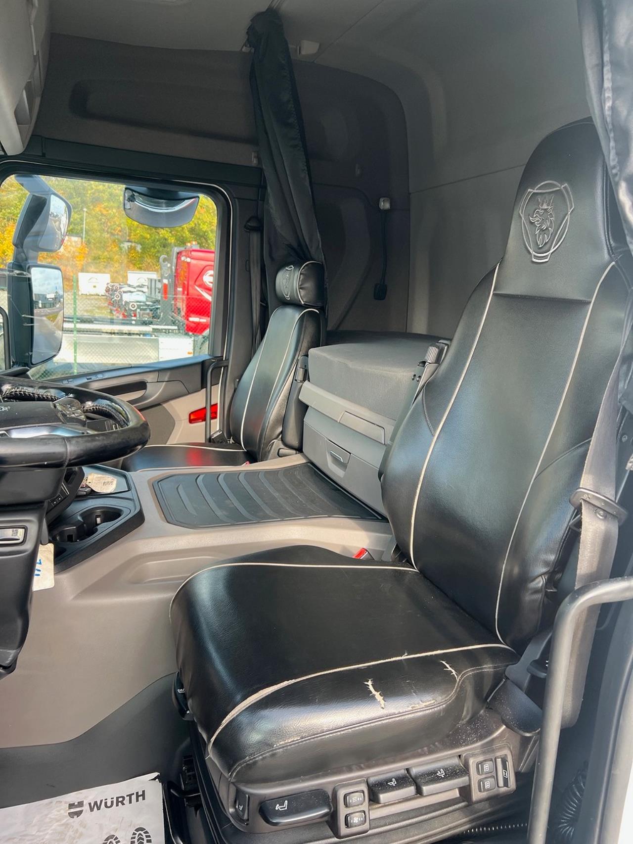 Scania P320 4x2 Kranbil med Z-Lyft, Euro 6 2018 - Kran