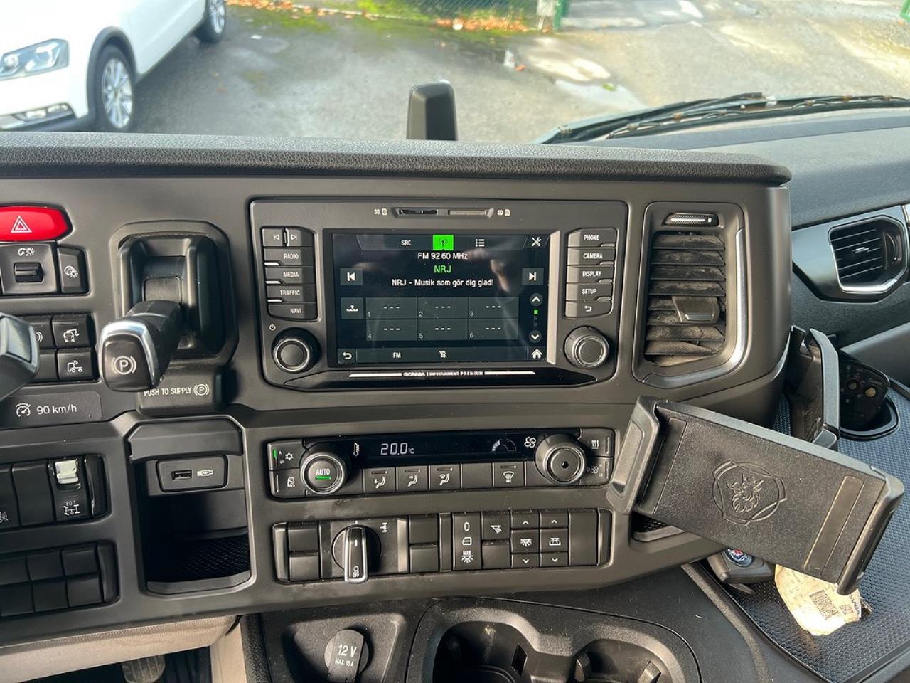 Scania P320 4x2 Kranbil med Z-Lyft, Euro 6 2018 - Kran