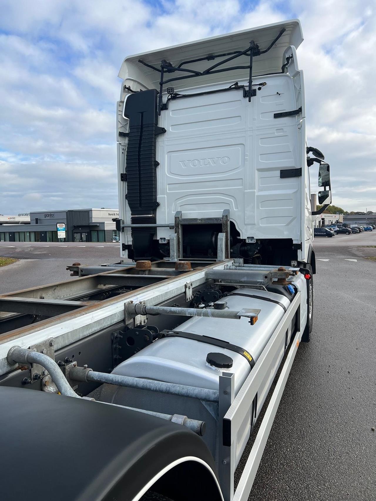 Volvo FM 460 6x2 Lagab, Containerbil, Lösflak 2023 - Övrigt