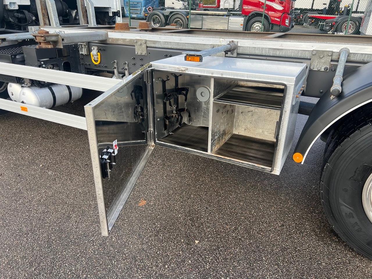 Volvo FM 460 6x2 Lagab, Containerbil, Lösflak 2023 - Övrigt