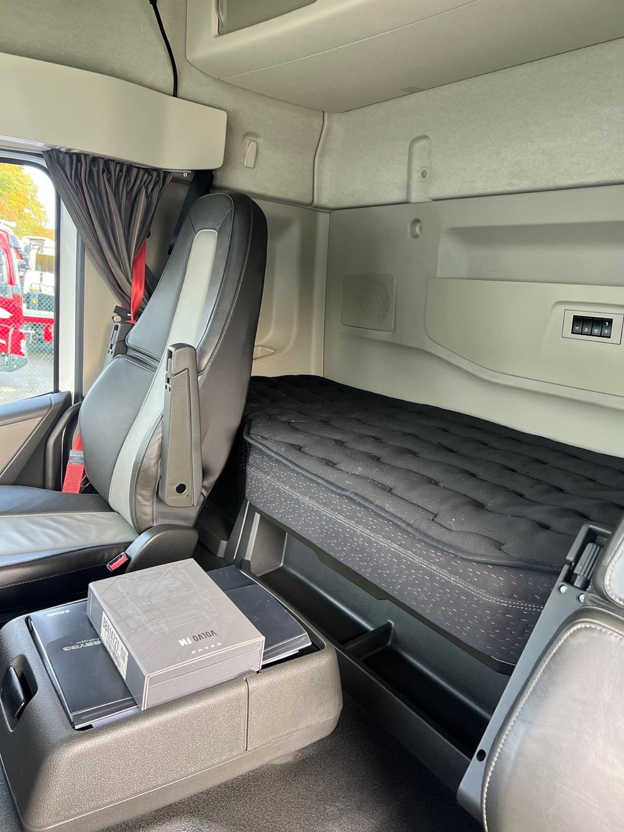 Volvo FM 460 6x2 Lagab, Containerbil, Lösflak 2023 - Övrigt