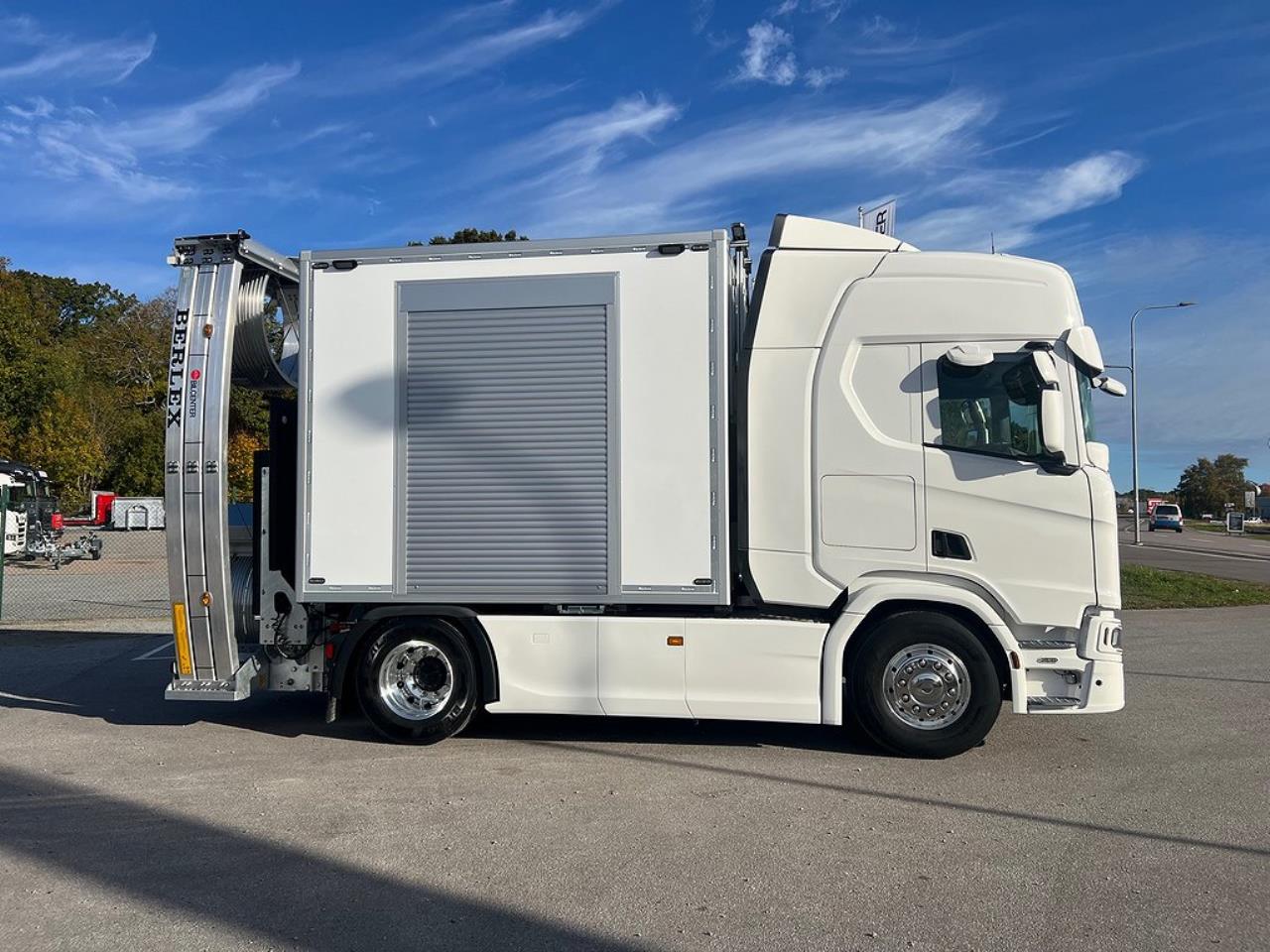 Scania R450 4x2 TMA Bil med skåp, Berlex TMAX TMA Skydd 2021 - Skåp