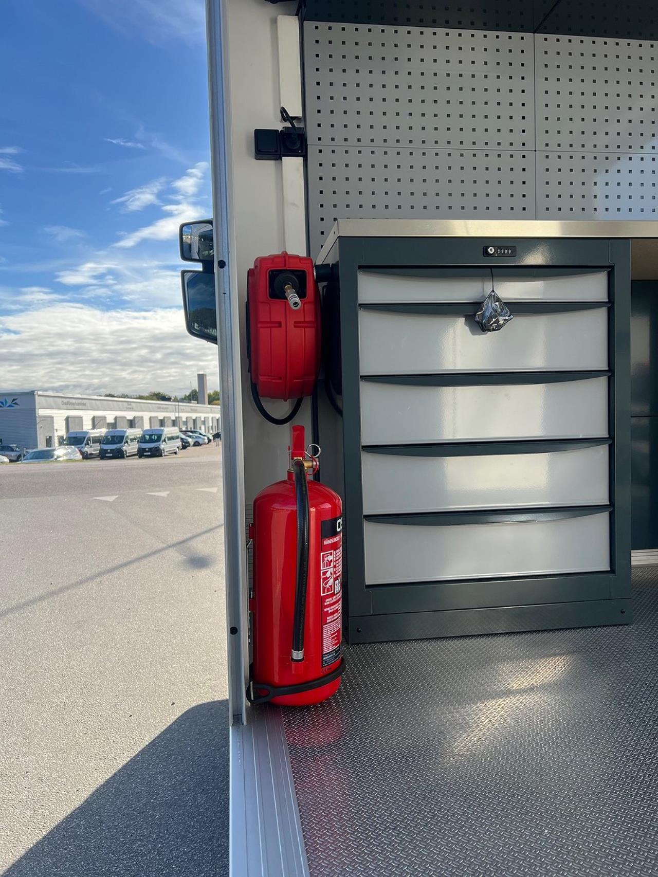 Scania R450 4x2 TMA Bil med skåp, Berlex TMAX TMA Skydd 2021 - Skåp