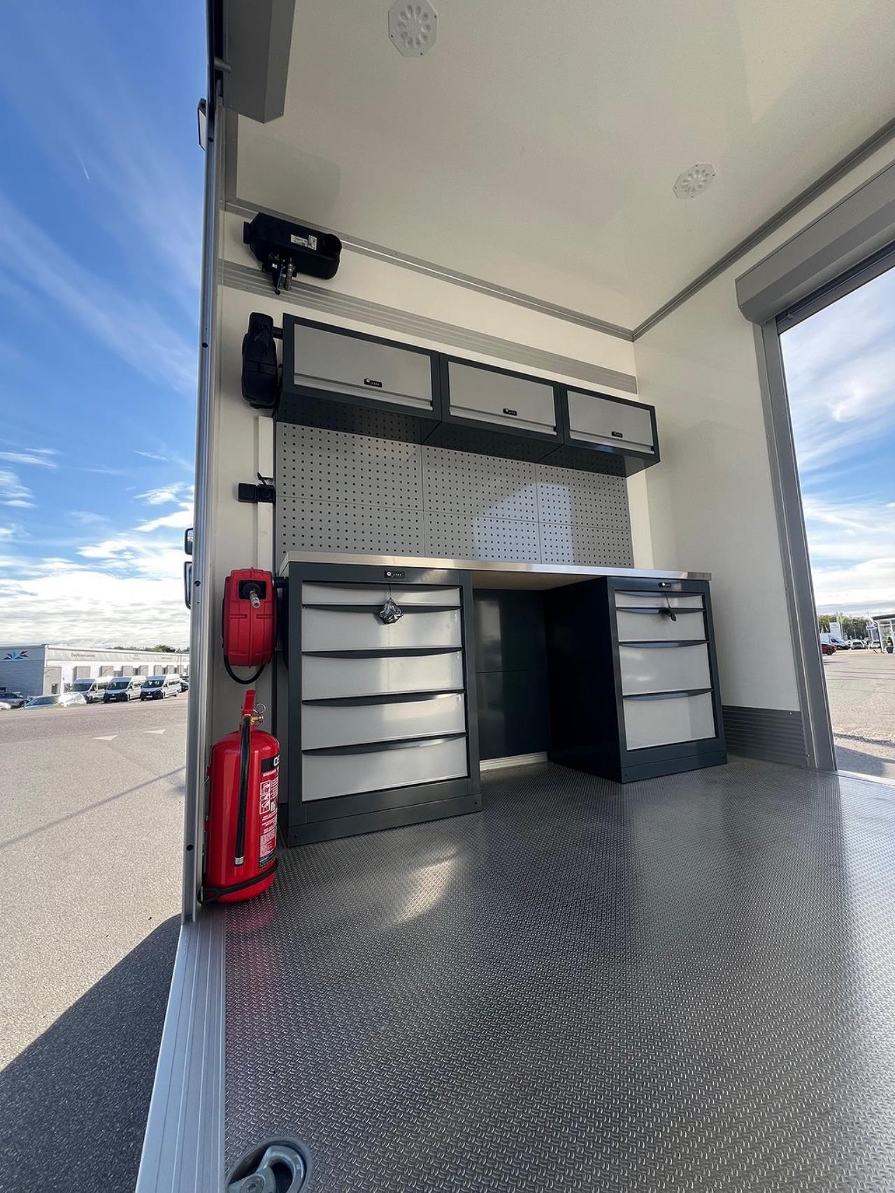 Scania R450 4x2 TMA Bil med skåp, Berlex TMAX TMA Skydd 2021 - Skåp