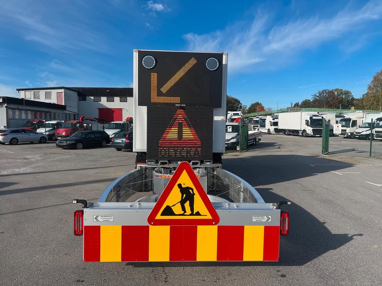 Scania R450 4x2 TMA Bil med skåp, Berlex TMAX TMA Skydd 2021 - Skåp