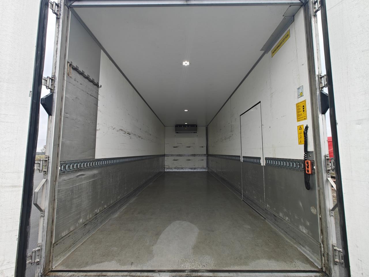 SCANIA P320 2015 - Skåp