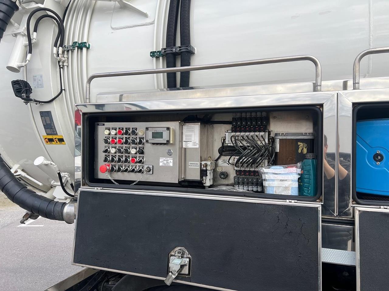 Volvo FM13 420 8x4*4 Tridem Slambil Sugbil ROLBA Euro 6 2016 - Övrigt