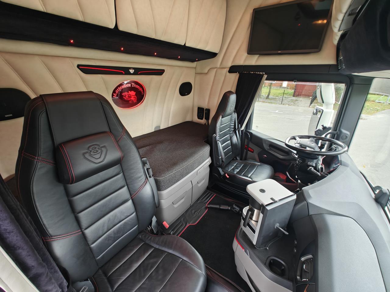 SCANIA R660 2023 - Krok/Lastväxlare