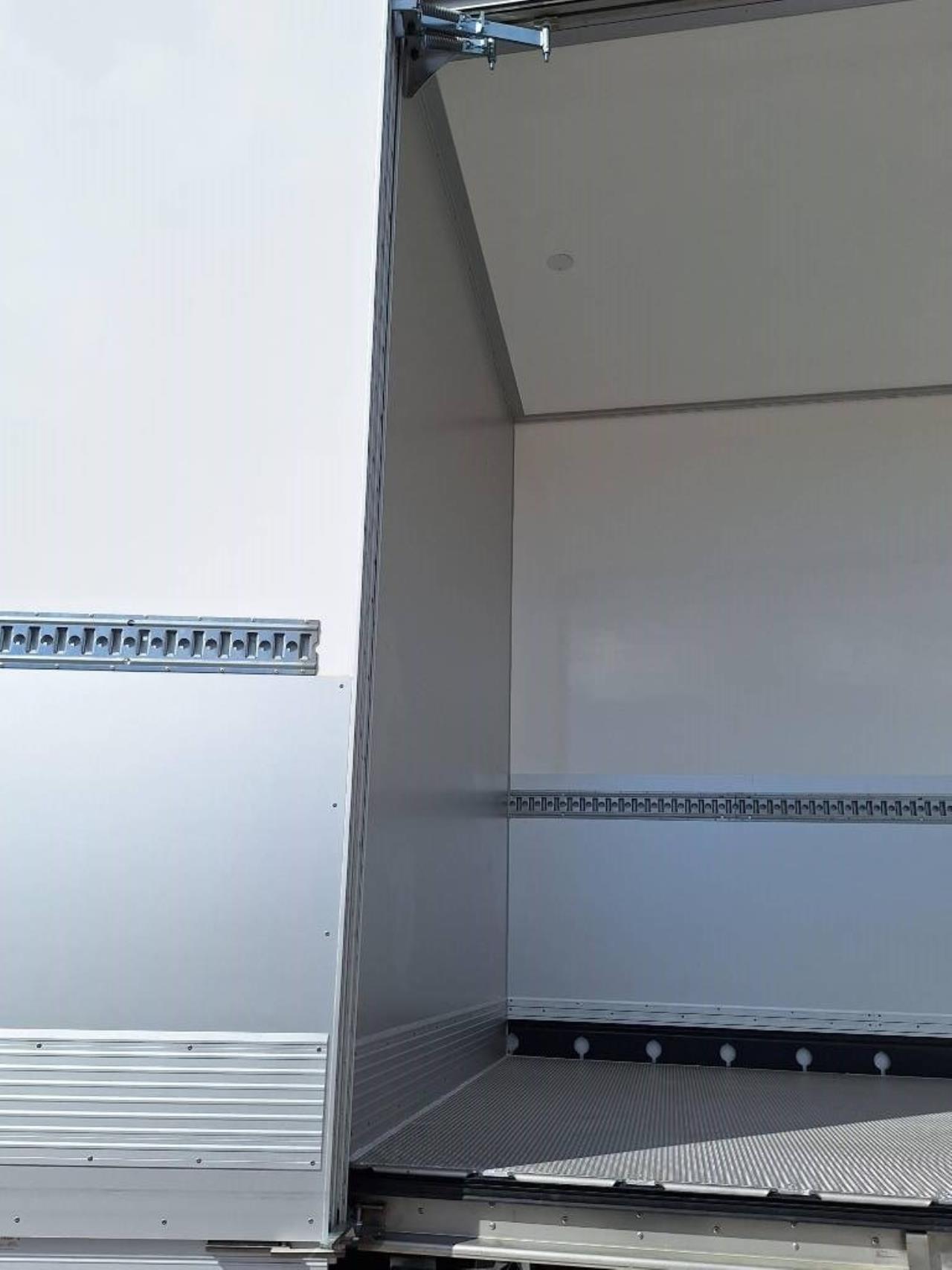 PLS 4-Axligt fjärrsläp 2024 - Skåp