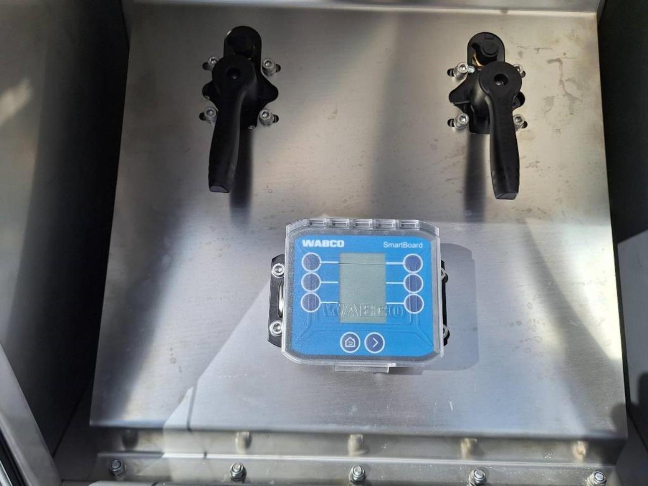 PLS 4-Axligt fjärrsläp 2024 - Skåp