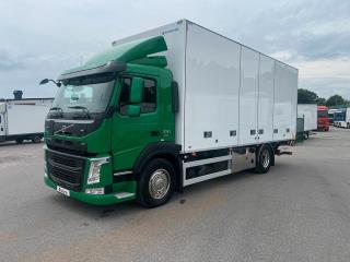 Volvo FM 330 4x2 Skåpbil, Bussbygg Öppningsbarsida, Euro 6