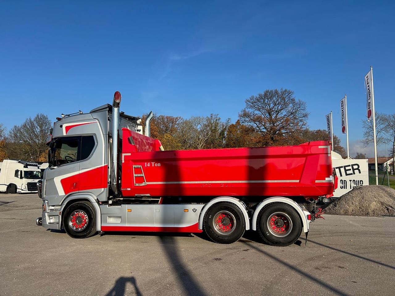 Scania R650 V8 6x4 Tippbil, Manuell, Cowboy inred, Euro 6 2020 - Tipp