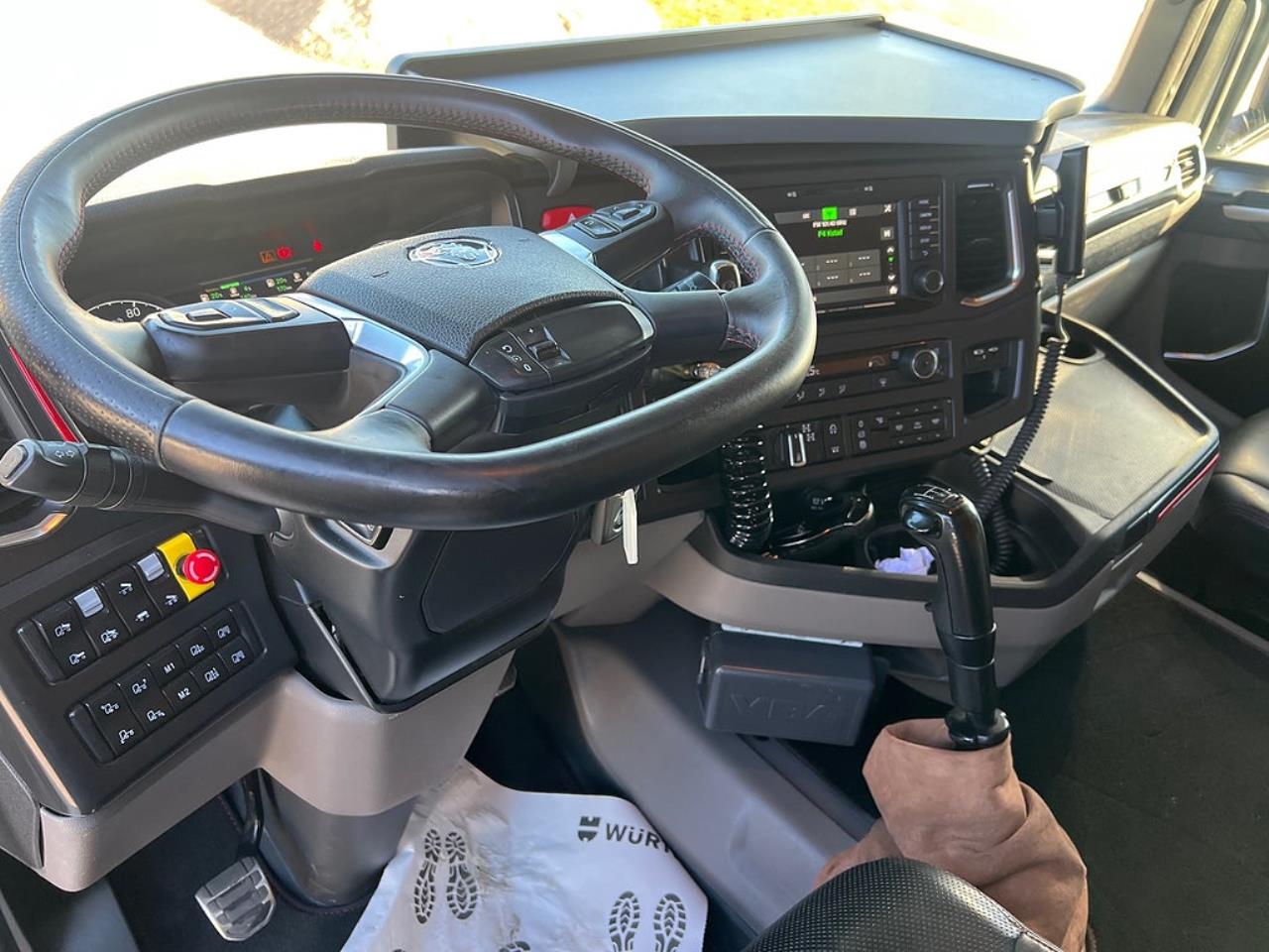 Scania R650 V8 6x4 Tippbil, Manuell, Cowboy inred, Euro 6 2020 - Tipp