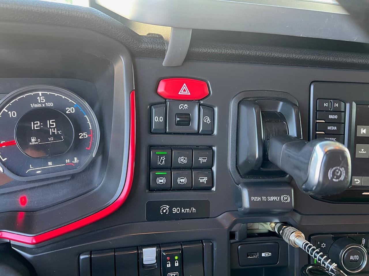 Scania R650 V8 6x4 Tippbil, Manuell, Cowboy inred, Euro 6 2020 - Tipp