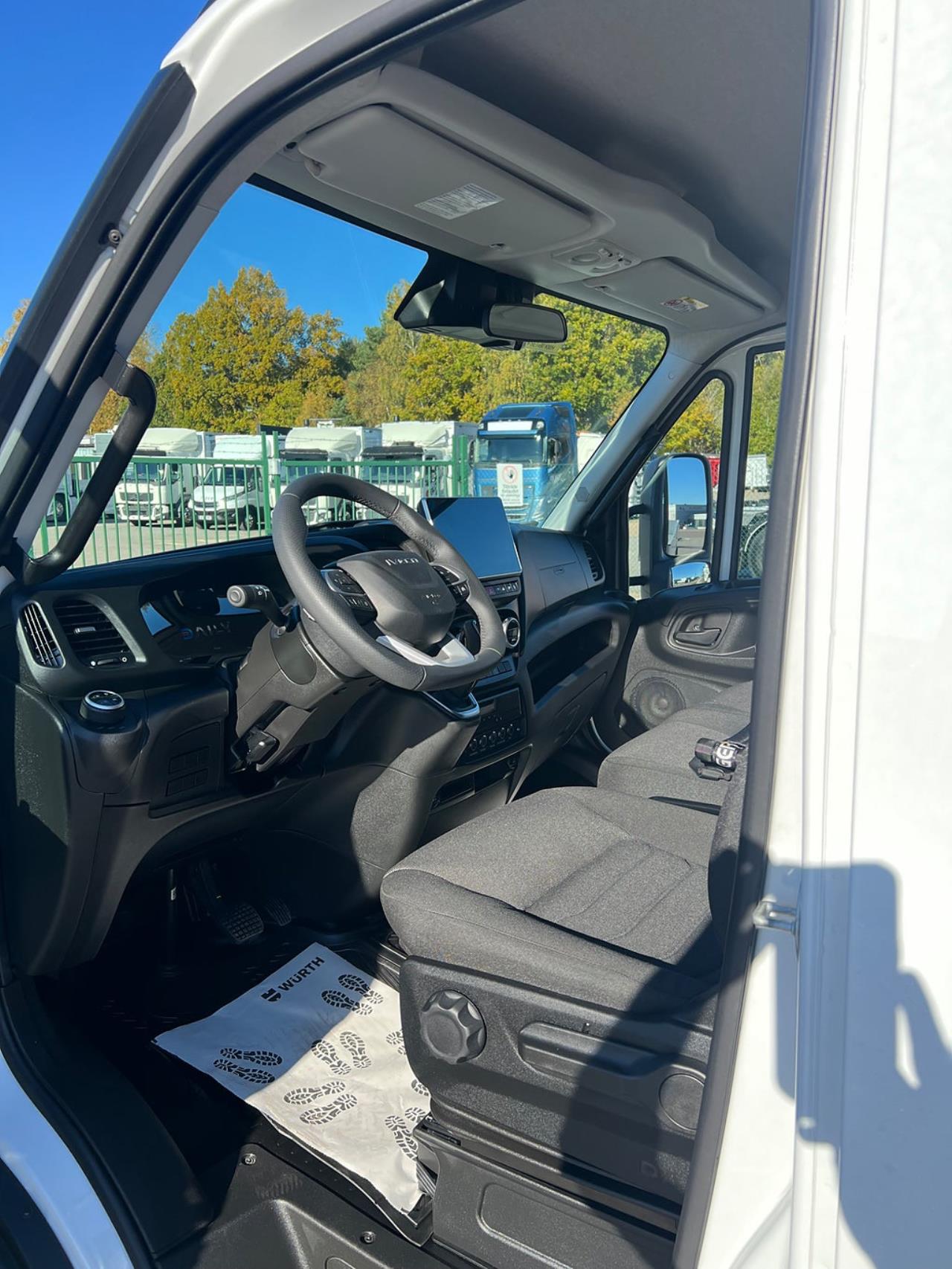 Iveco Daily 72C14E/P ELBIL Kranbil Palfinger Kran Fullutrustad 2025 - Övrigt