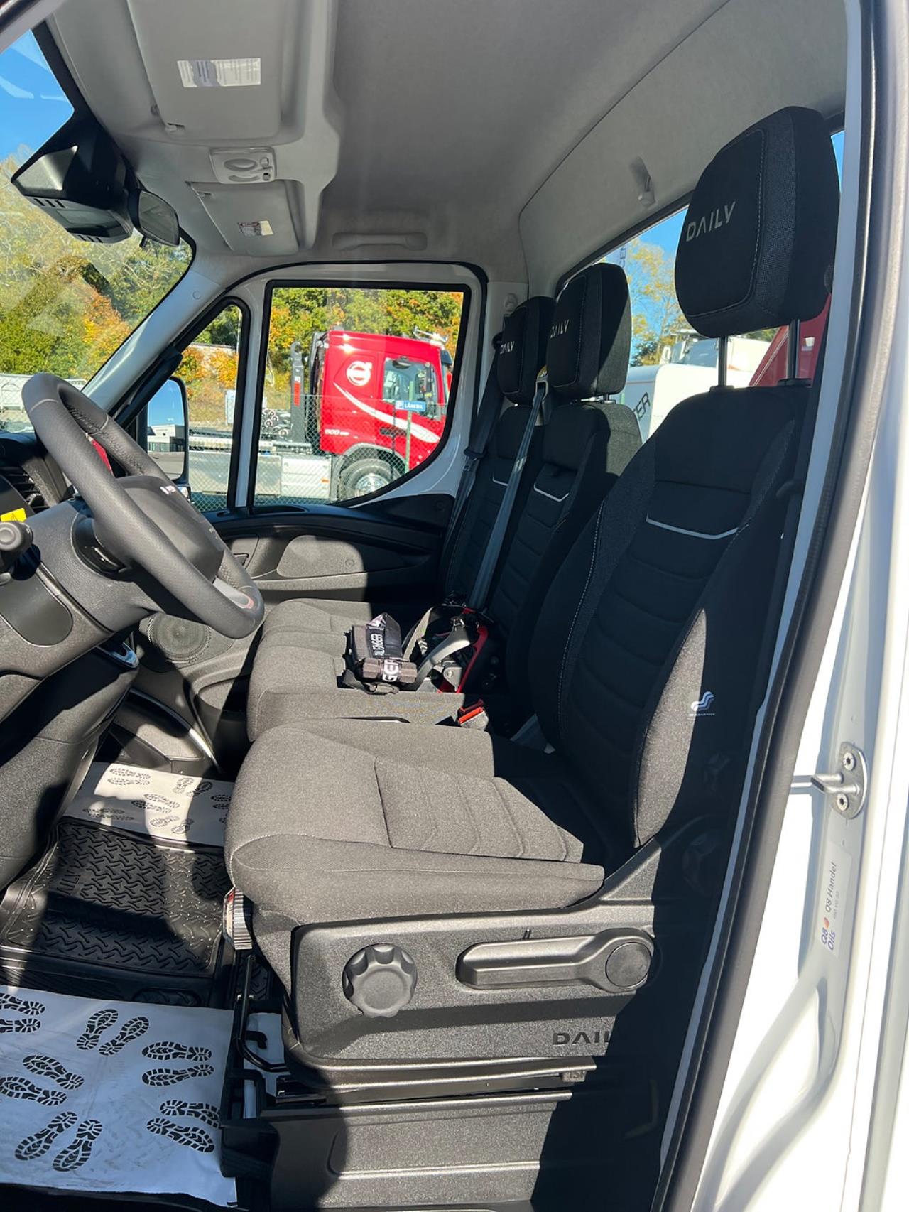 Iveco Daily 72C14E/P ELBIL Kranbil Palfinger Kran Fullutrustad 2025 - Övrigt