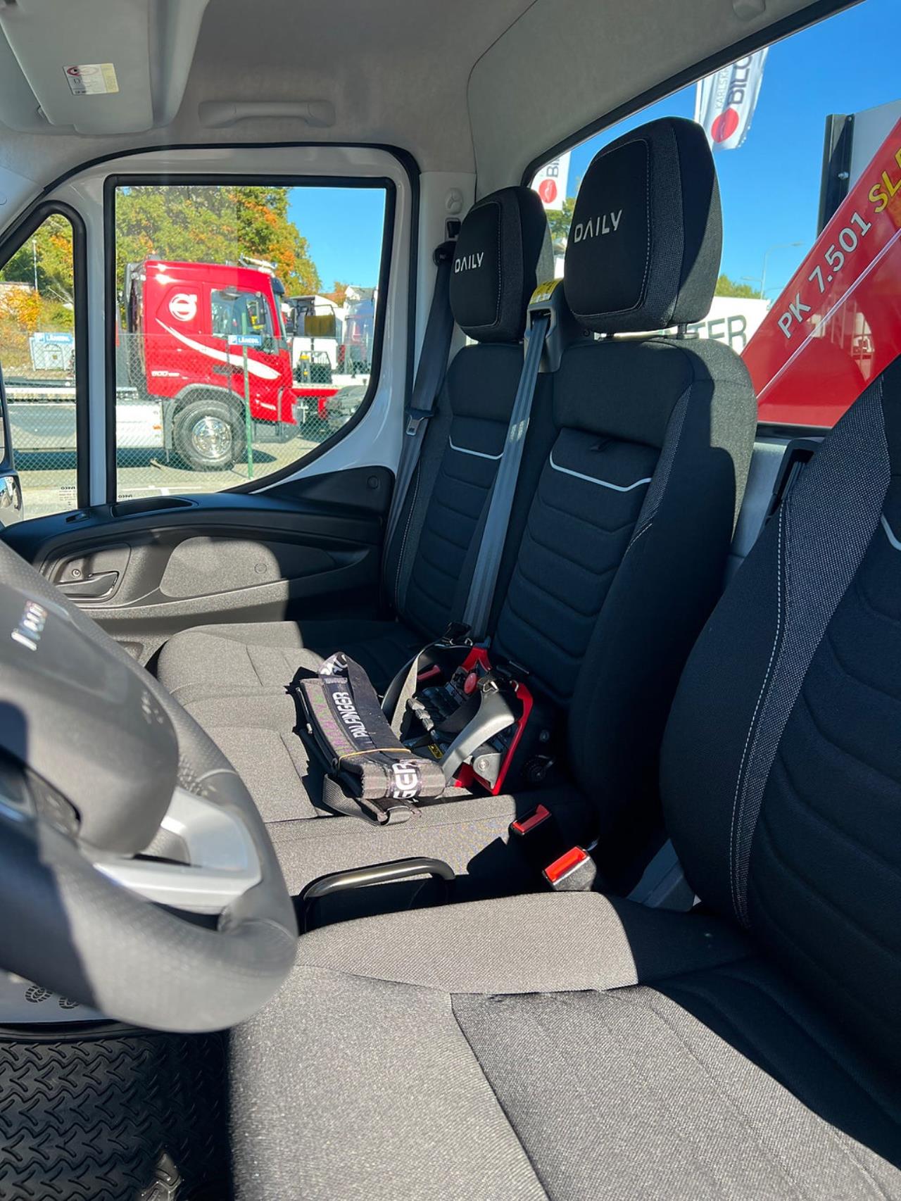 Iveco Daily 72C14E/P ELBIL Kranbil Palfinger Kran Fullutrustad 2025 - Övrigt