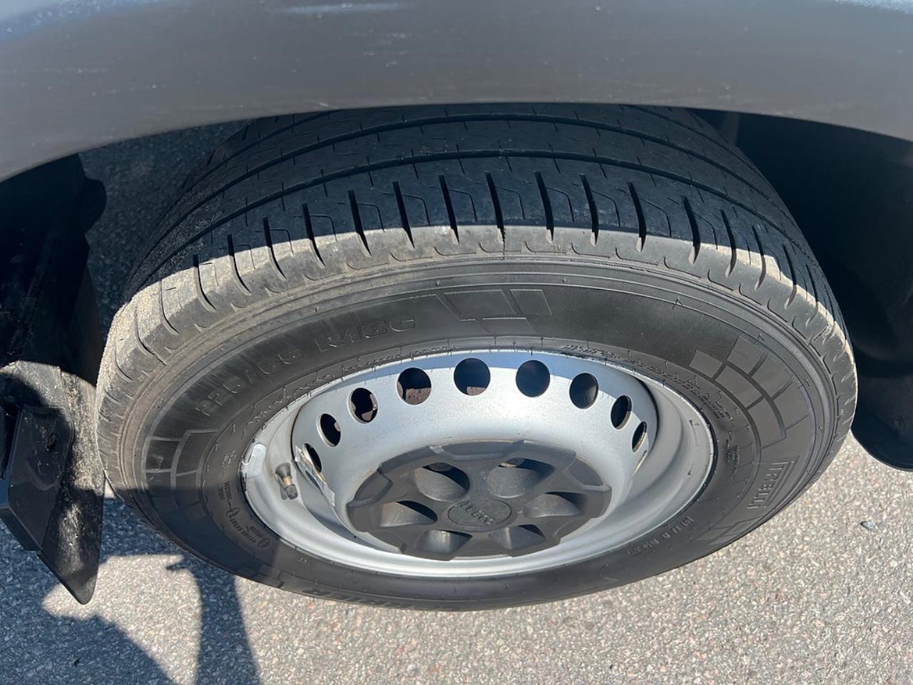 Iveco Daily 35S14 Skåpbil Kyl/Frysbil Dag/Nattkyla Euro 6 2021 - Övrigt