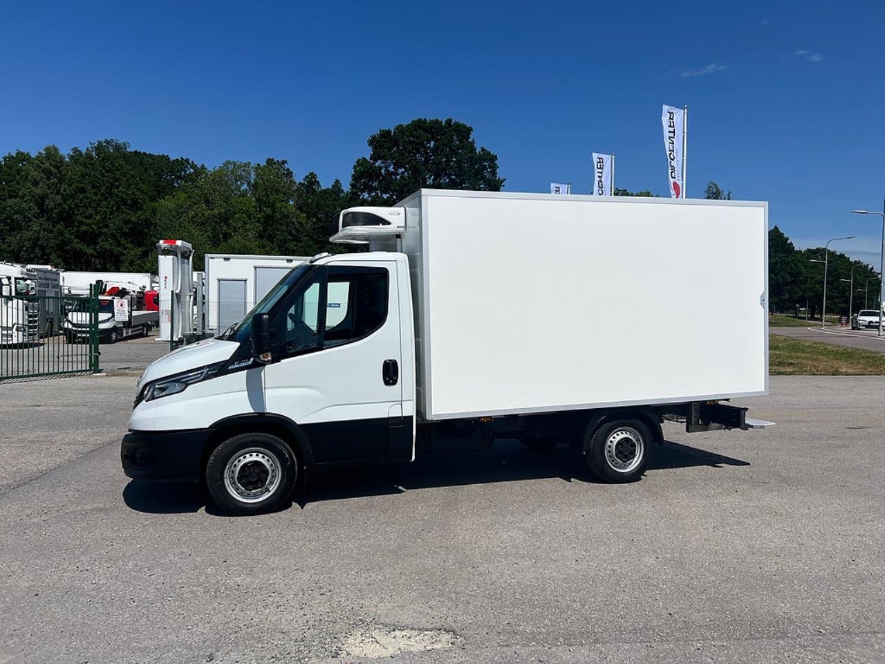 Iveco Daily 35S14 Skåpbil Kyl/Frysbil Dag/Nattkyla Euro 6 2021 - Övrigt