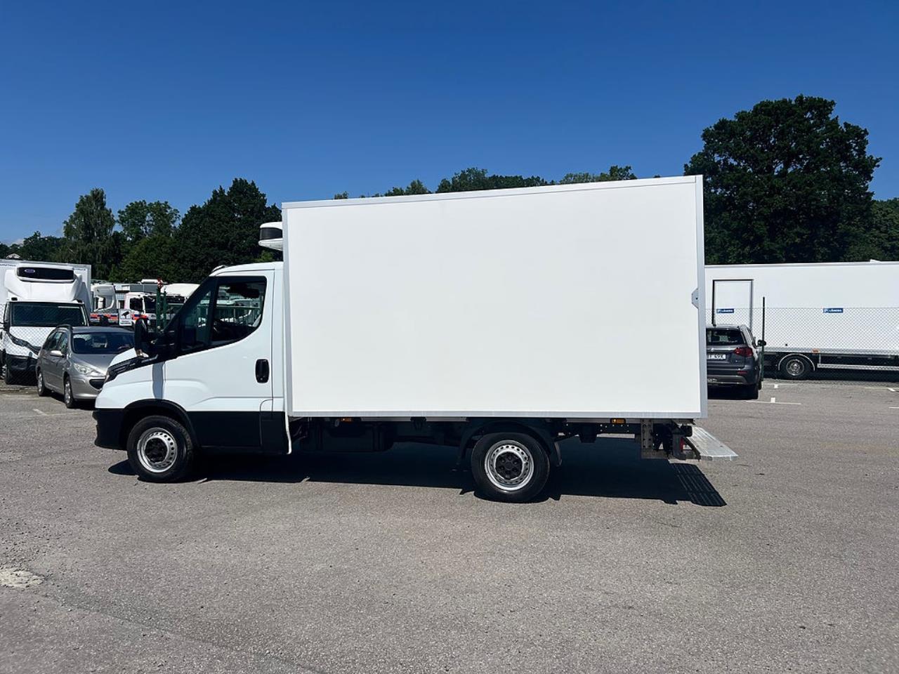 Iveco Daily 35S14 Skåpbil Kyl/Frysbil Dag/Nattkyla Euro 6 2021 - Övrigt