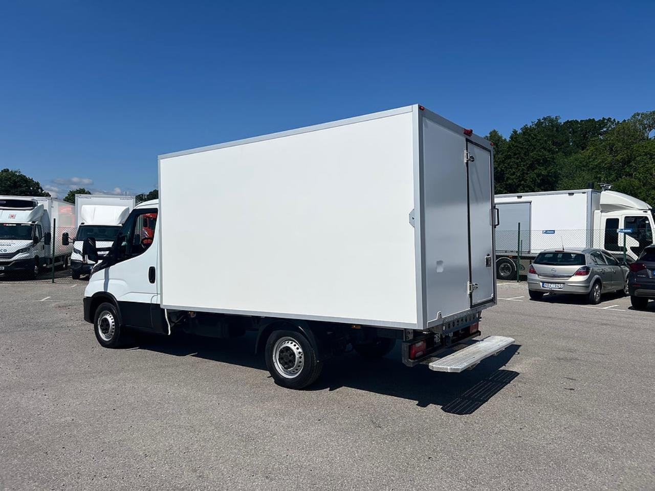 Iveco Daily 35S14 Skåpbil Kyl/Frysbil Dag/Nattkyla Euro 6 2021 - Övrigt