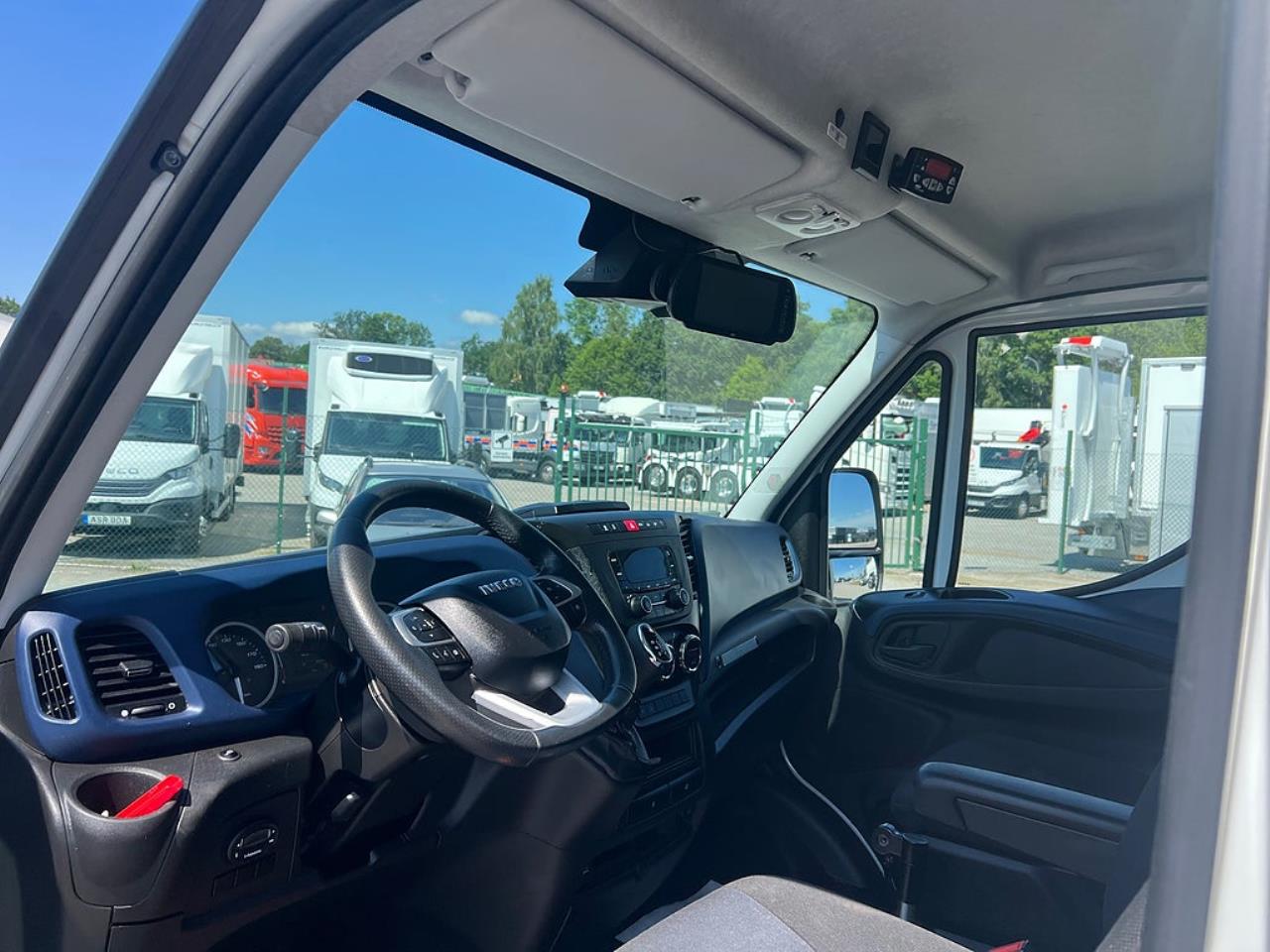 Iveco Daily 35S14 Skåpbil Kyl/Frysbil Dag/Nattkyla Euro 6 2021 - Övrigt