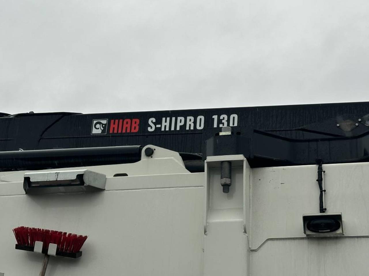 Volvo FM 330 Sopbil Molok med Kran 2023 - Kran