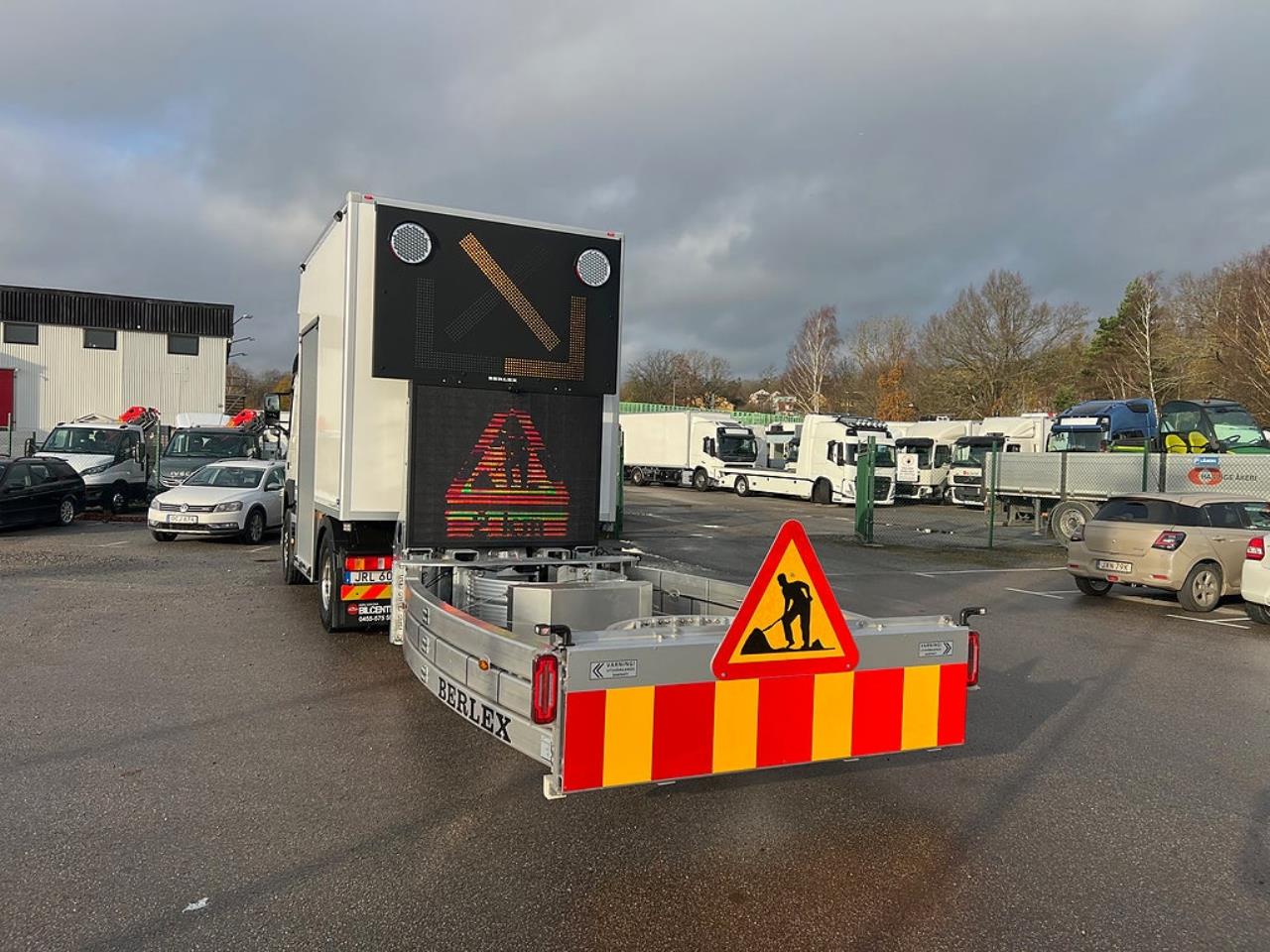 Volvo FM 380 4x2 TMA Bil med skåp, Berlex TMAX TMA Skydd 2019 - Skåp