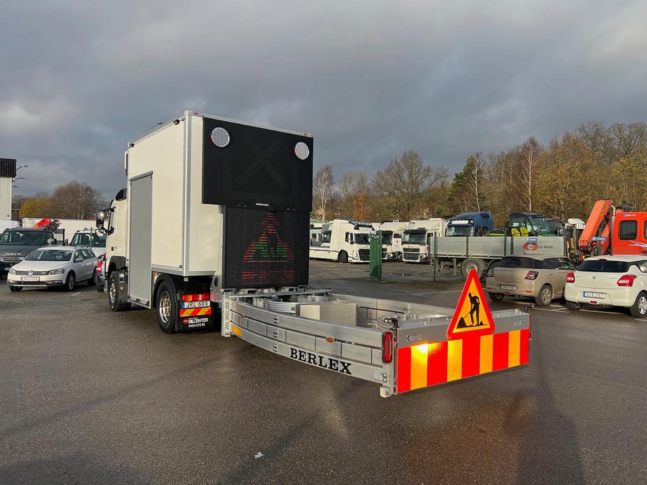 Volvo FM 380 4x2 TMA Bil med skåp, Berlex TMAX TMA Skydd 2019 - Skåp