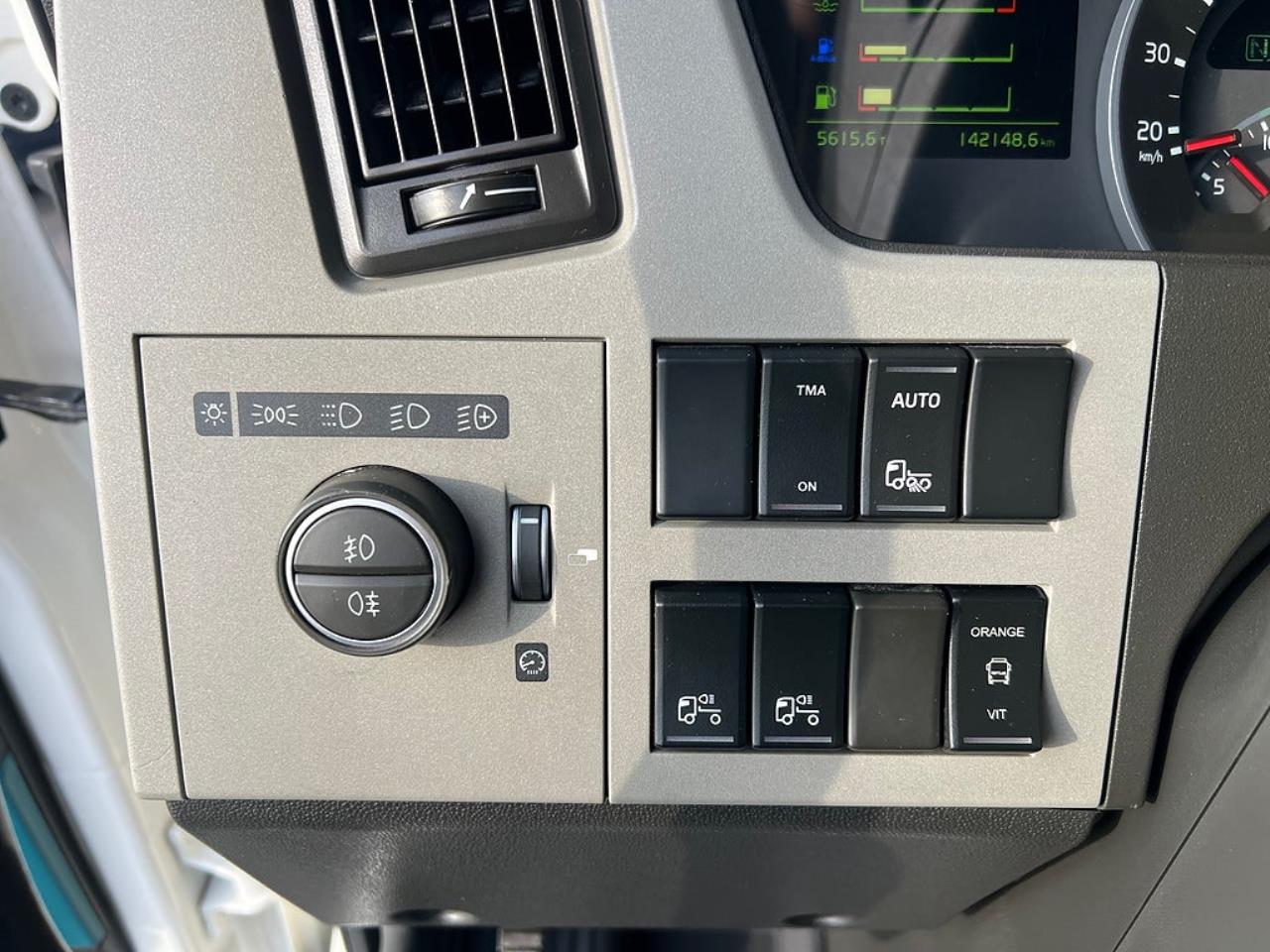 Volvo FM 380 4x2 TMA Bil med skåp, Berlex TMAX TMA Skydd 2019 - Skåp