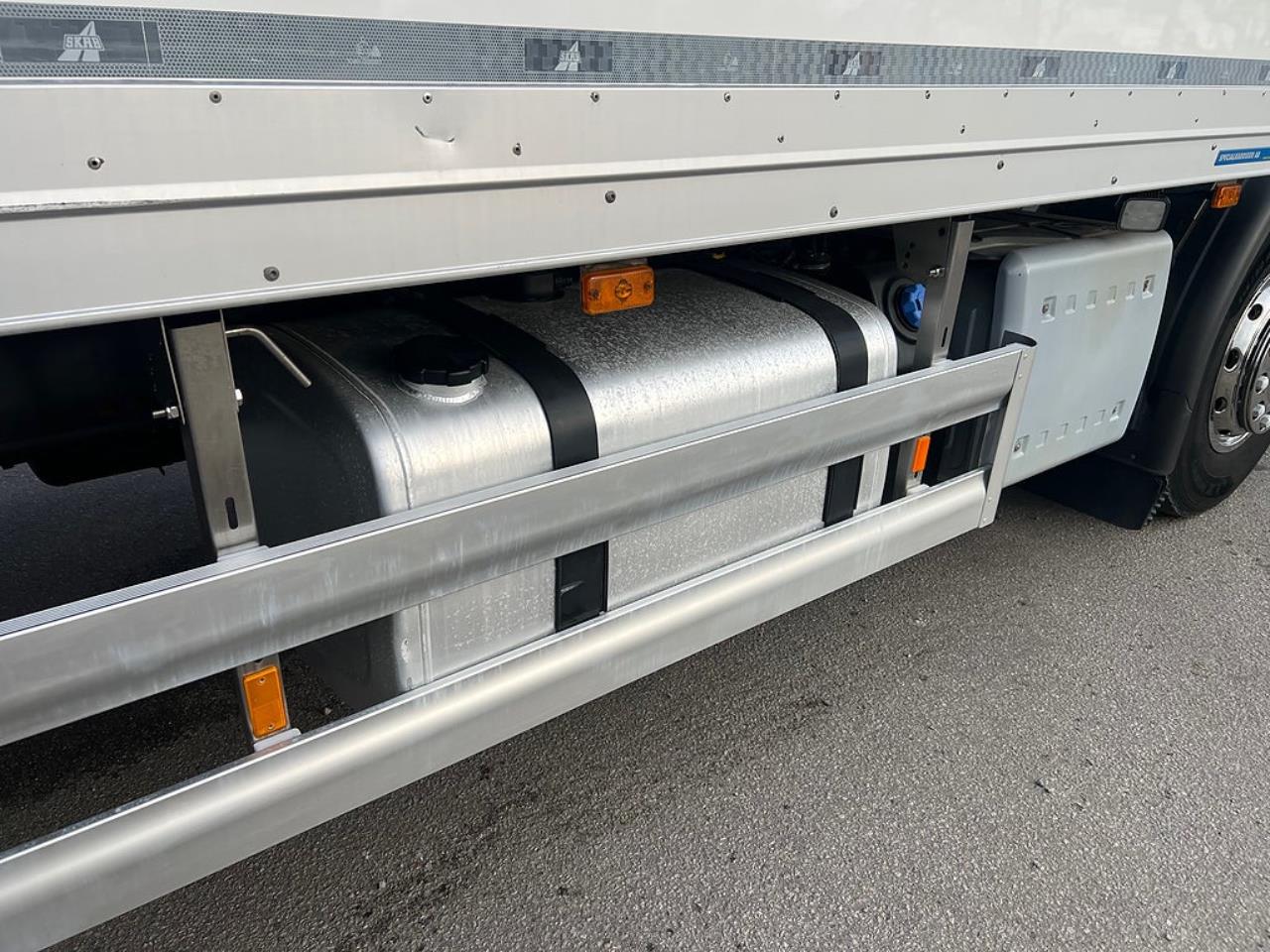 Volvo FE 280 4x2 Skåpbil Höj/Sänkbart tak, Euro 6 2018 - Skåp