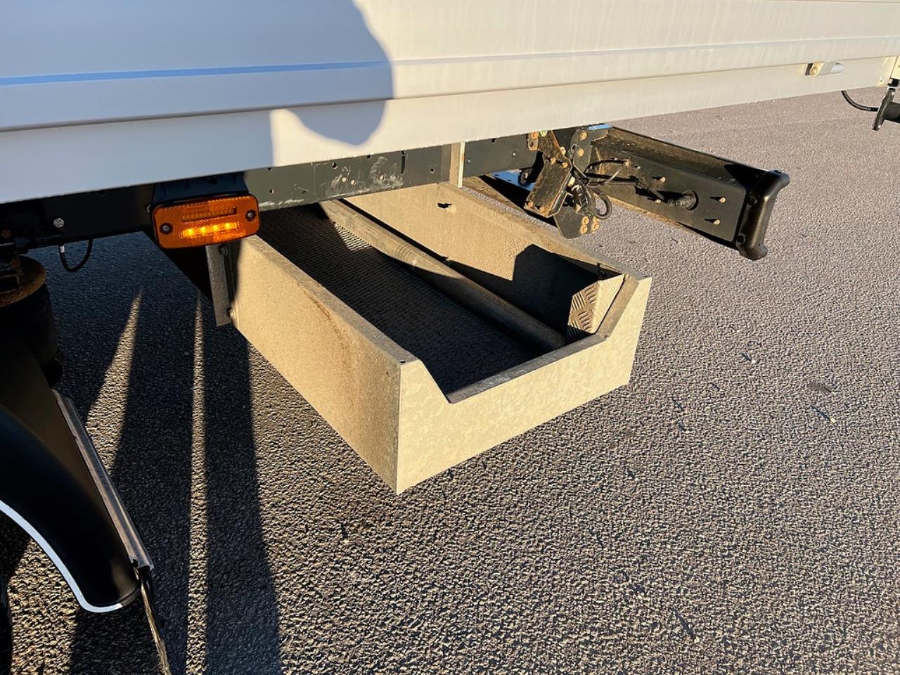 Iveco Daily 72C18 A8 Kranbil Palfinger Kran Fullutrustad 2022 - Övrigt