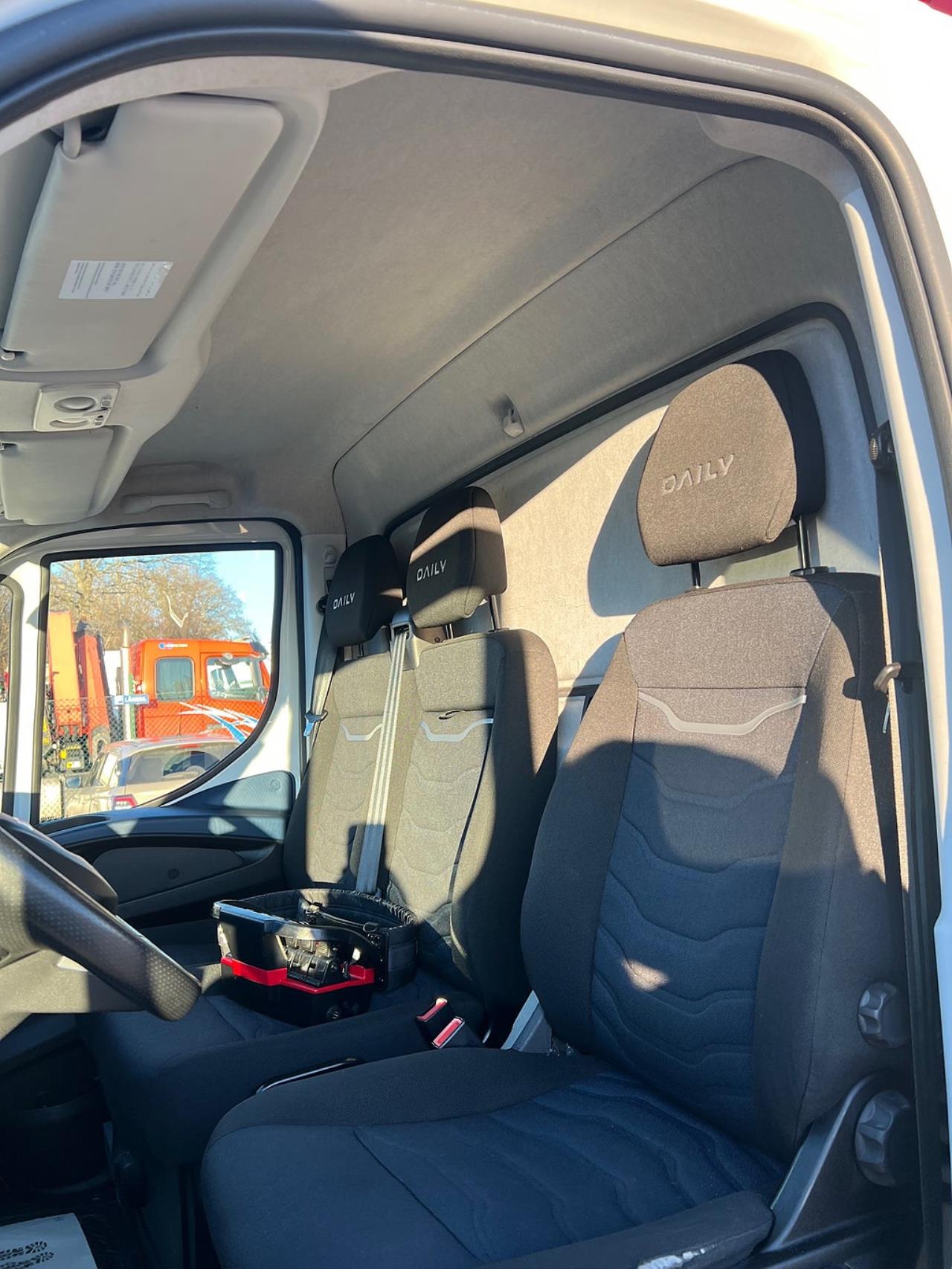 Iveco Daily 72C18 A8 Kranbil Palfinger Kran Fullutrustad 2022 - Övrigt