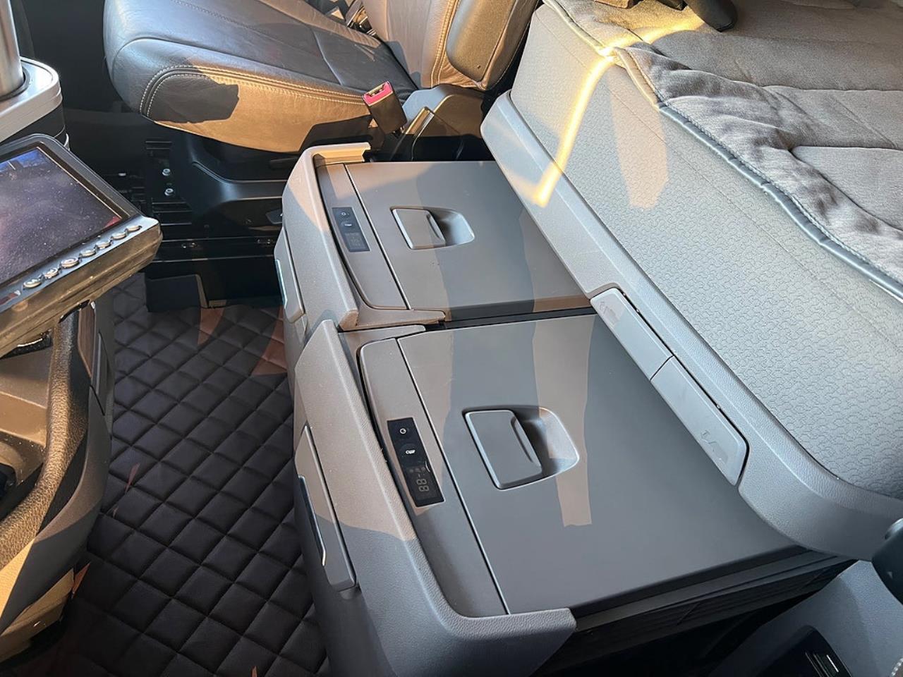 Scania S650 V8 6x2*4 Joab Lastväxlare Euro 6 2018 - Krok/Lastväxlare