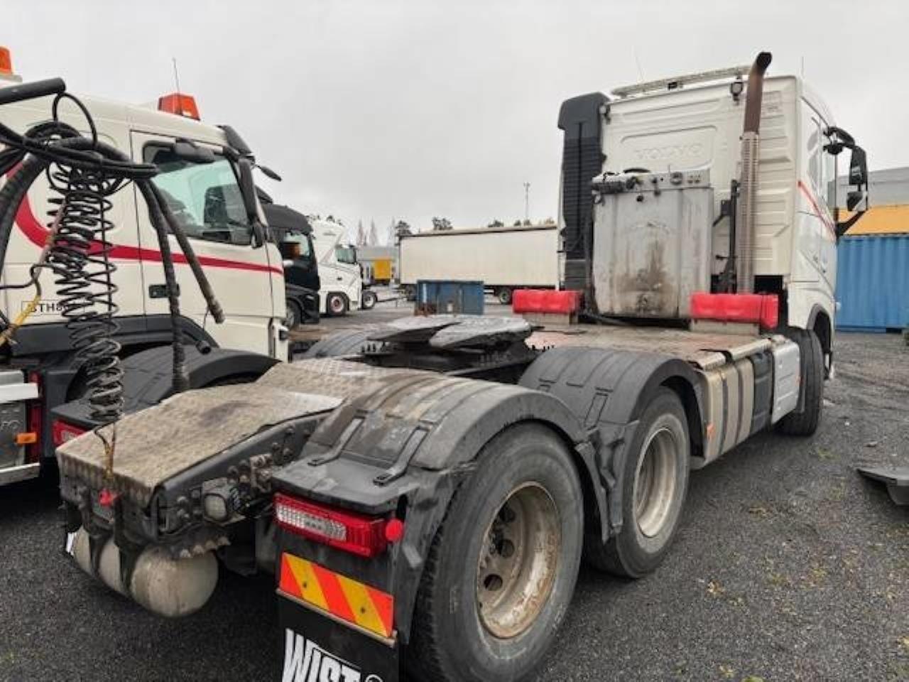 Volvo Tipptrailerekipage 2017 - Dragbil