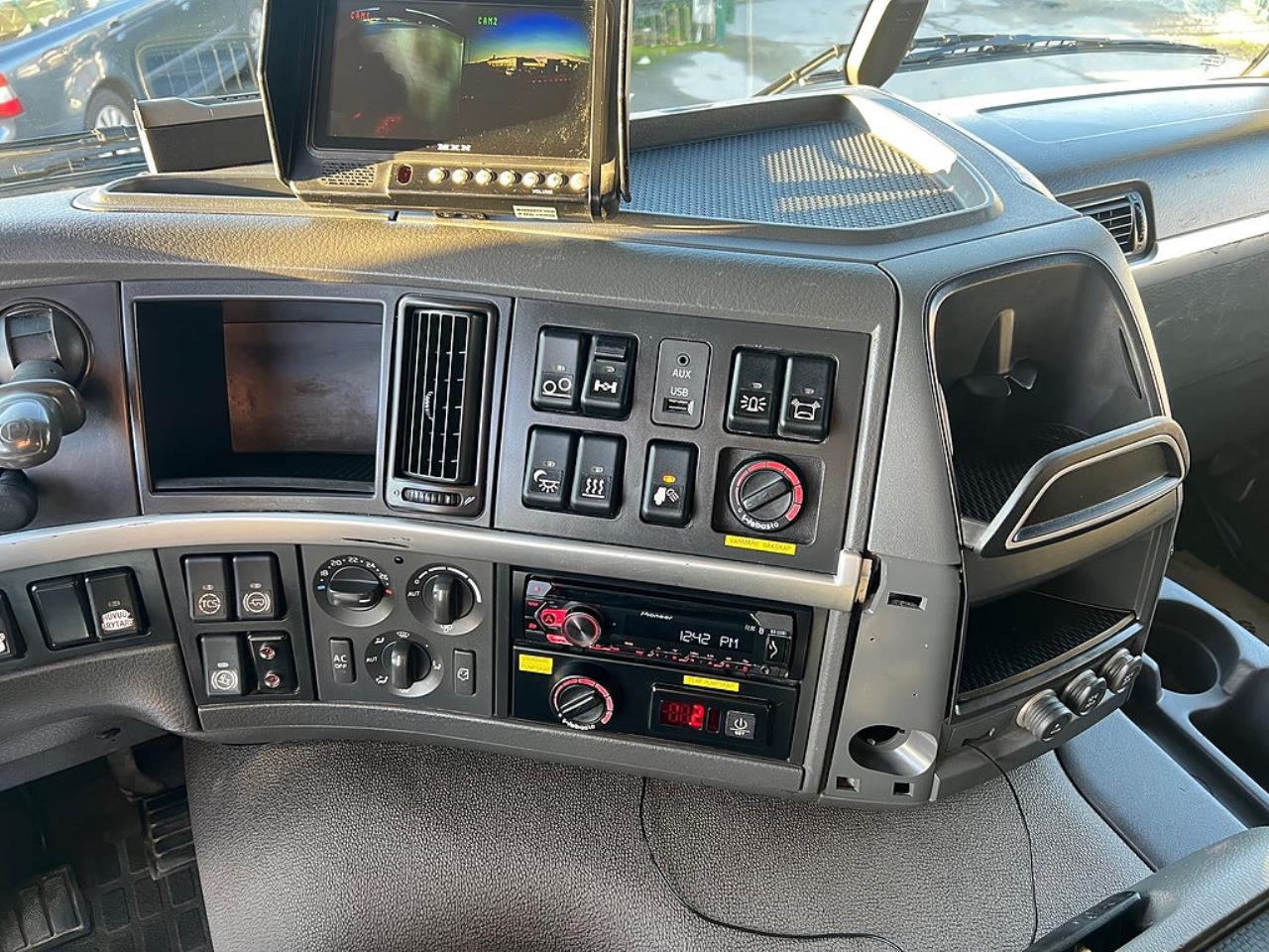 Volvo FM13 460 6x2*4 Spolbil / Slambil / Sugbil 2011 - Övrigt