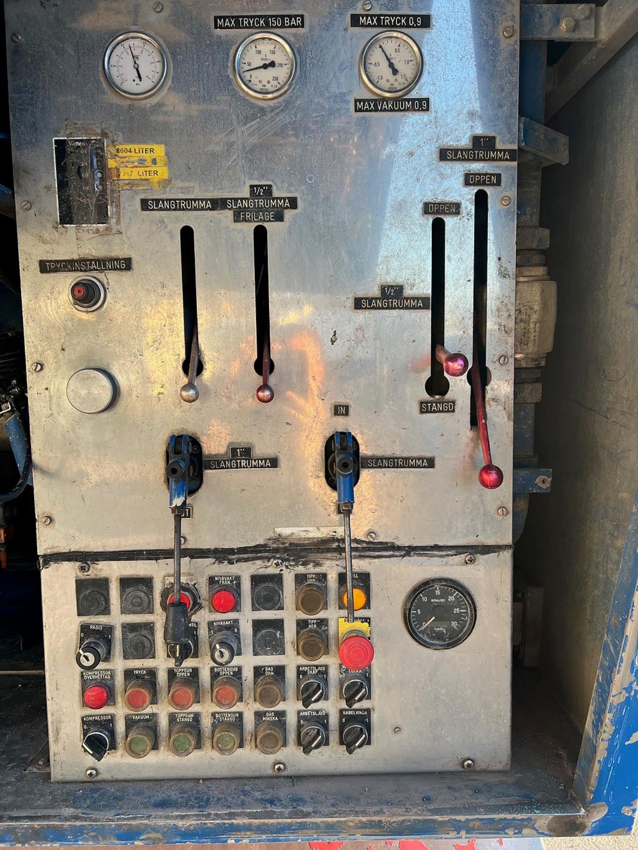 Volvo FM13 460 6x2*4 Spolbil / Slambil / Sugbil 2011 - Övrigt