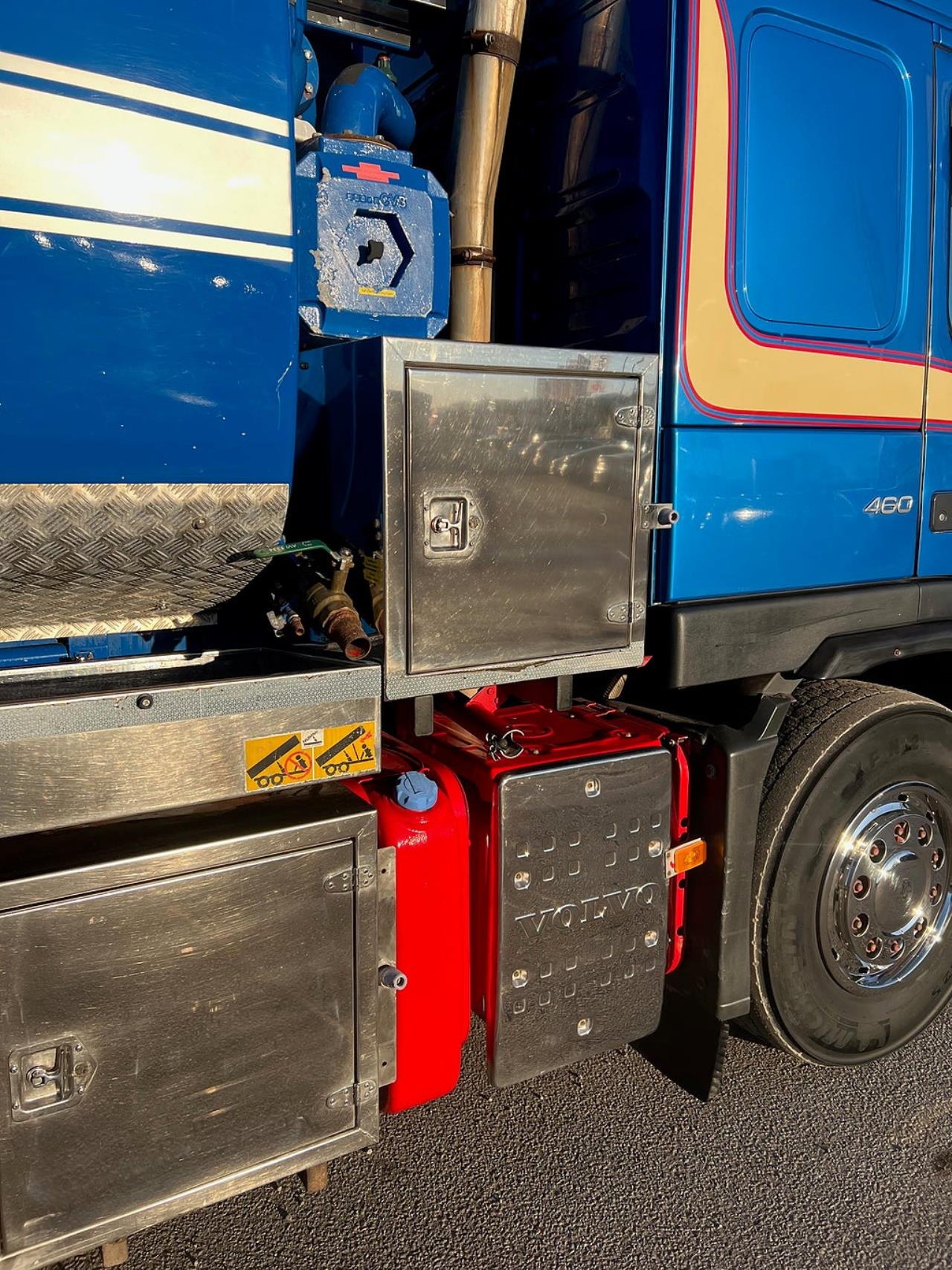 Volvo FM13 460 6x2*4 Spolbil / Slambil / Sugbil 2011 - Övrigt