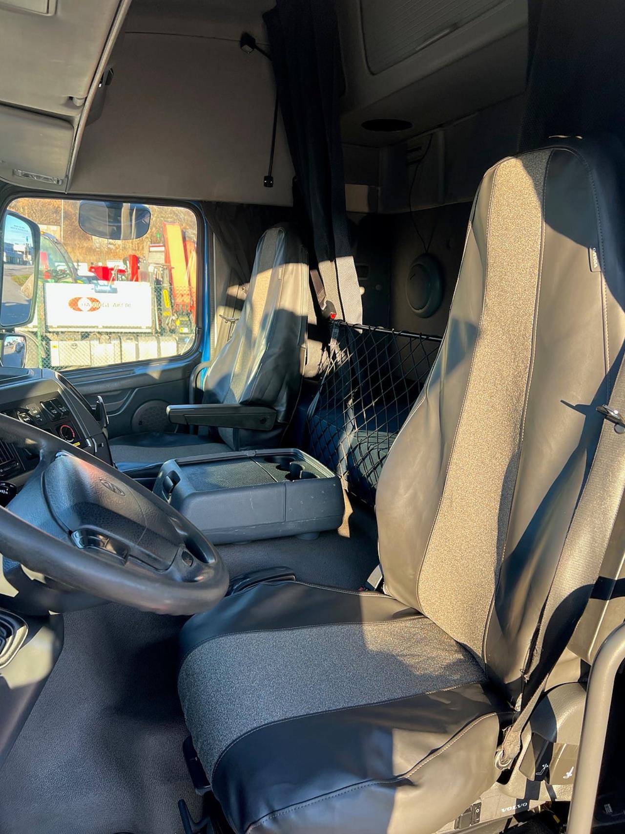 Volvo FM13 460 6x2*4 Spolbil / Slambil / Sugbil 2011 - Övrigt