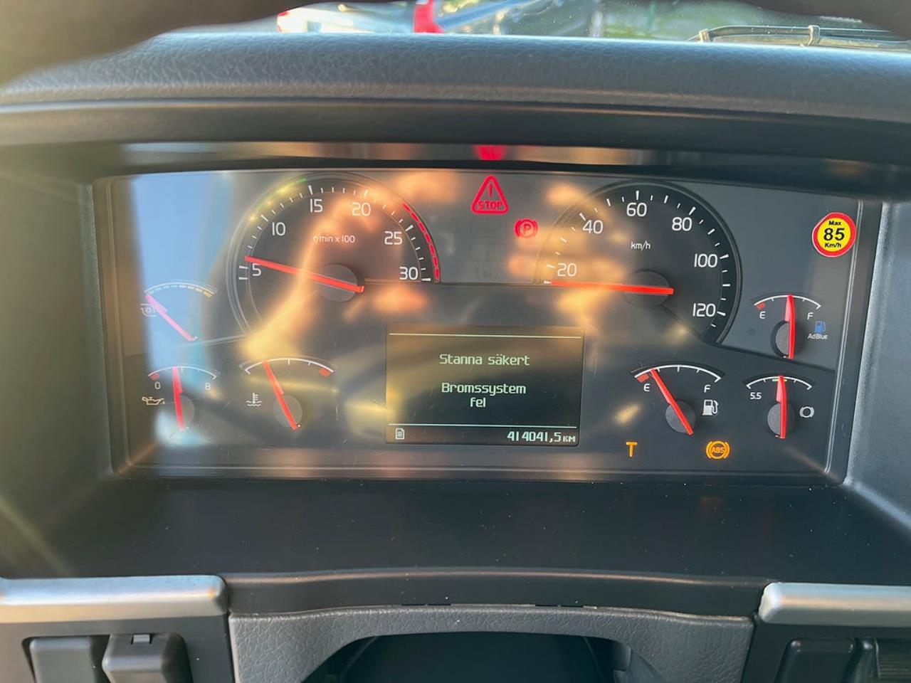 Volvo FM13 460 6x2*4 Spolbil / Slambil / Sugbil 2011 - Övrigt