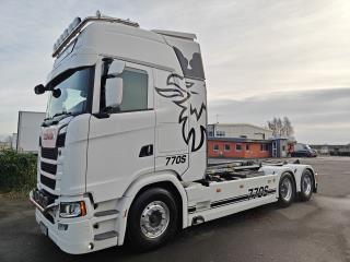 SCANIA S770