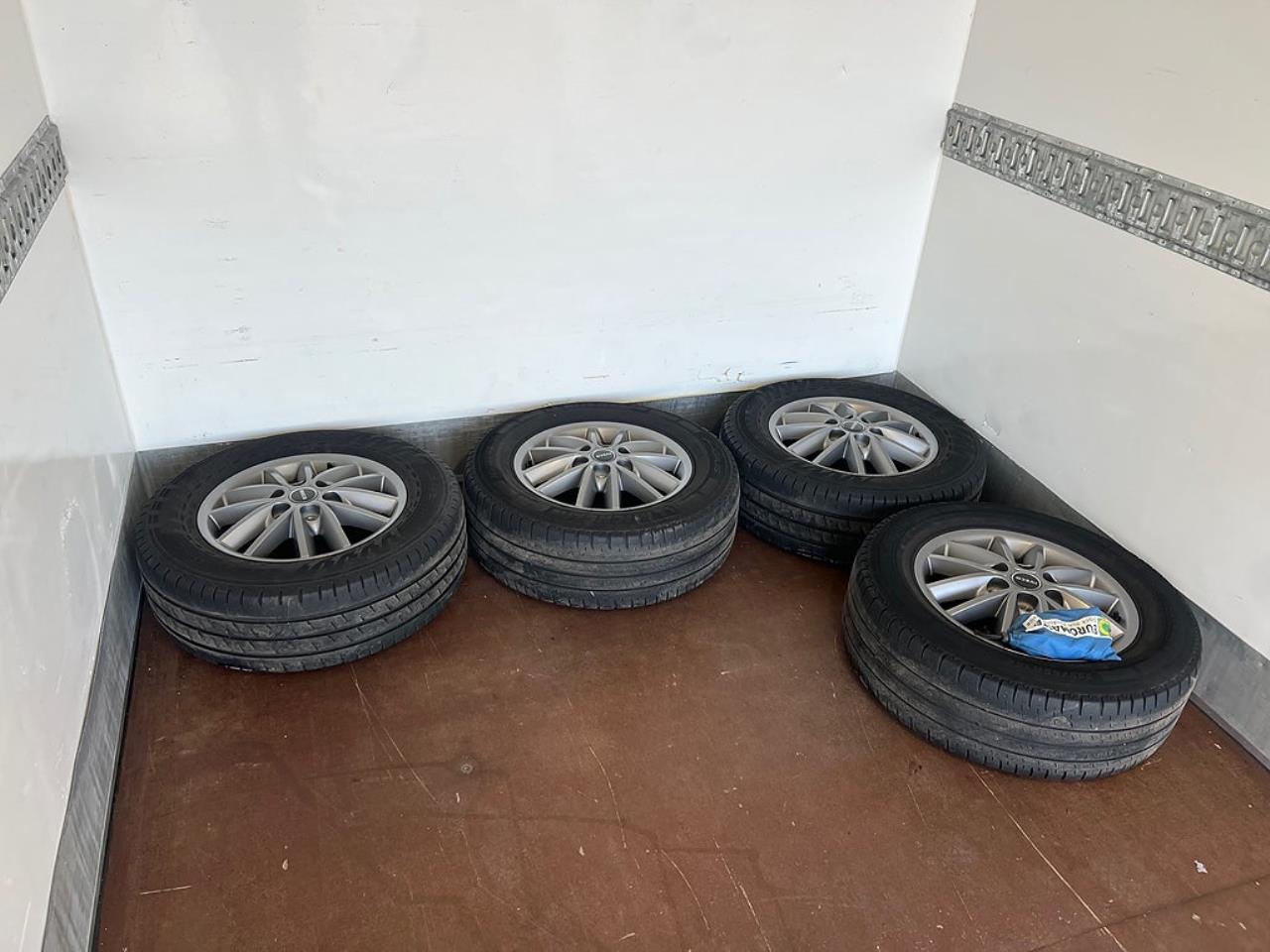 Iveco Daily 35S14 Skåpbil med Z-Lift, Hi-Matic Euro 6 2018 - Övrigt