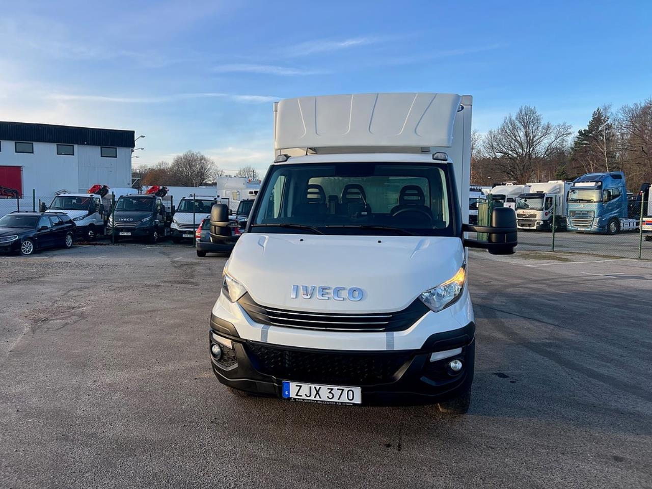 Iveco Daily 35S14 Skåpbil med Z-Lift, Hi-Matic Euro 6 2018 - Övrigt