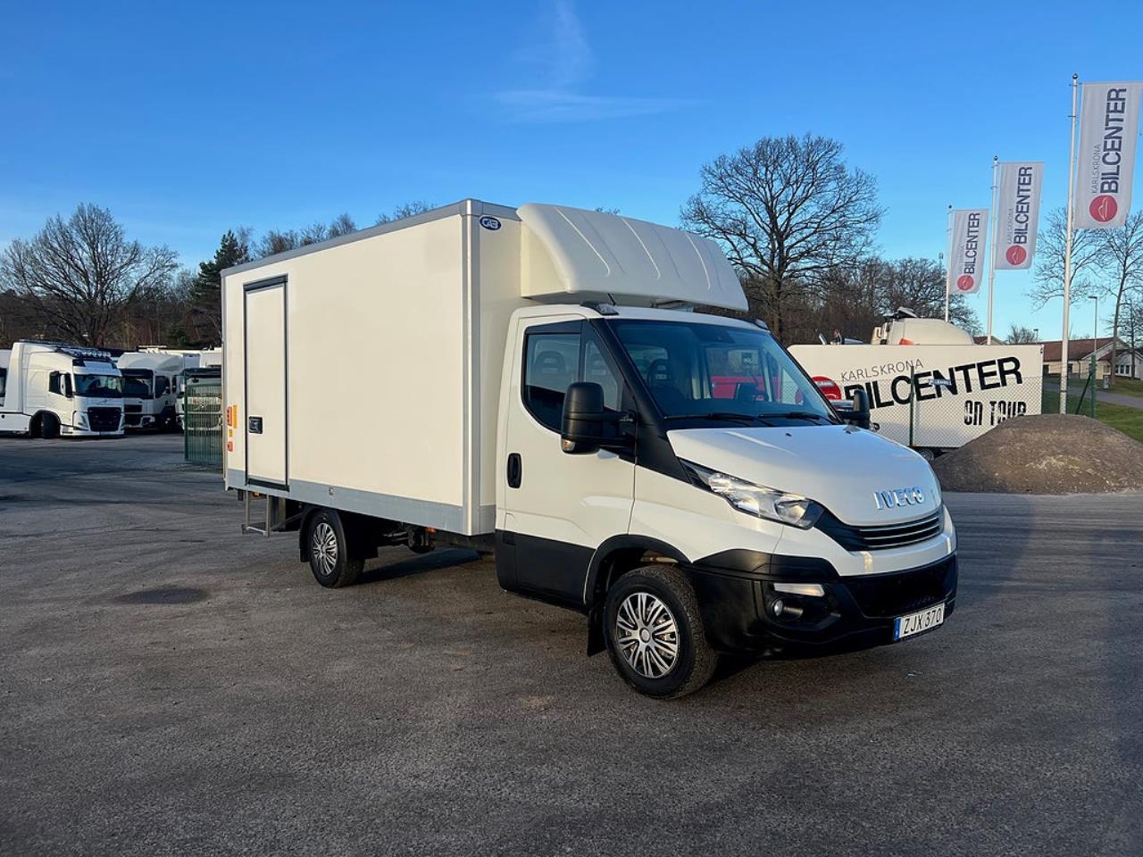 Iveco Daily 35S14 Skåpbil med Z-Lift, Hi-Matic Euro 6 2018 - Övrigt