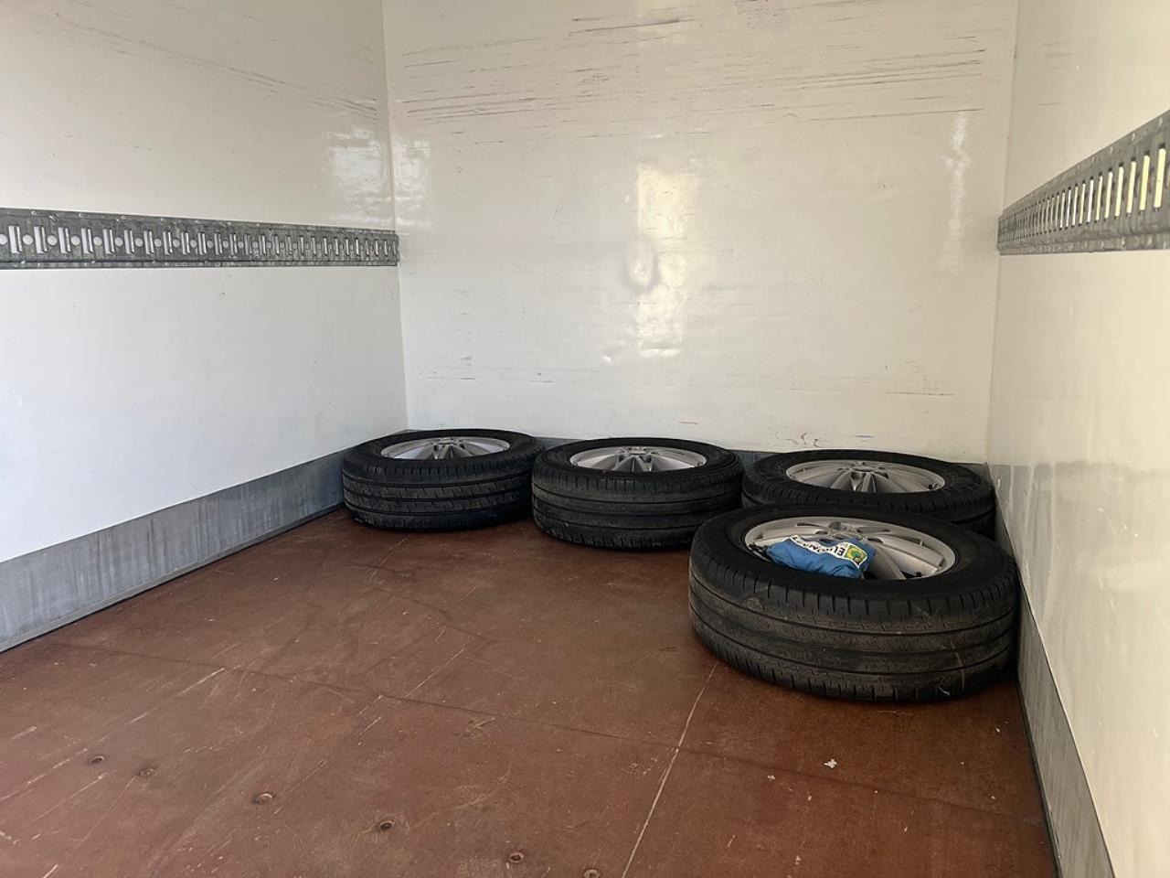 Iveco Daily 35S14 Skåpbil med Z-Lift, Hi-Matic Euro 6 2018 - Övrigt