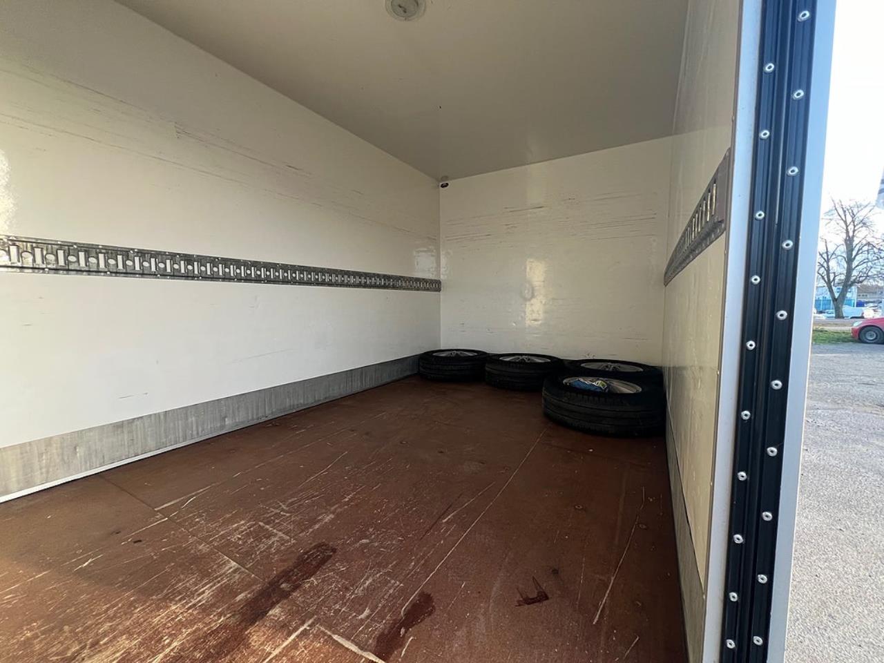 Iveco Daily 35S14 Skåpbil med Z-Lift, Hi-Matic Euro 6 2018 - Övrigt