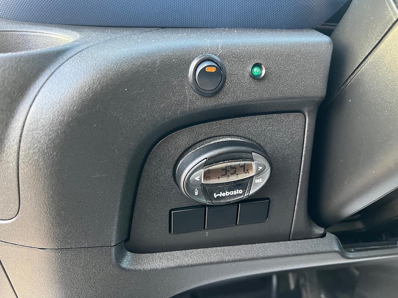 Iveco Daily 35S14 Skåpbil med Z-Lift, Hi-Matic Euro 6 2018 - Övrigt