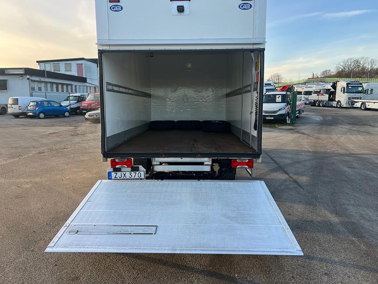 Iveco Daily 35S14 Skåpbil med Z-Lift, Hi-Matic Euro 6 2018 - Övrigt