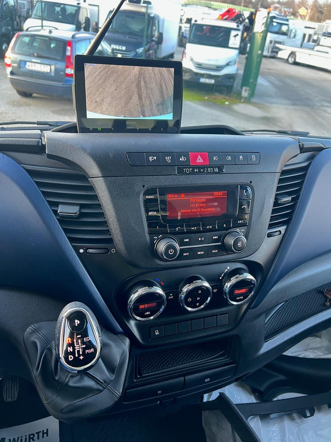 Iveco Daily 35S14 Skåpbil med Z-Lift, Hi-Matic Euro 6 2018 - Övrigt